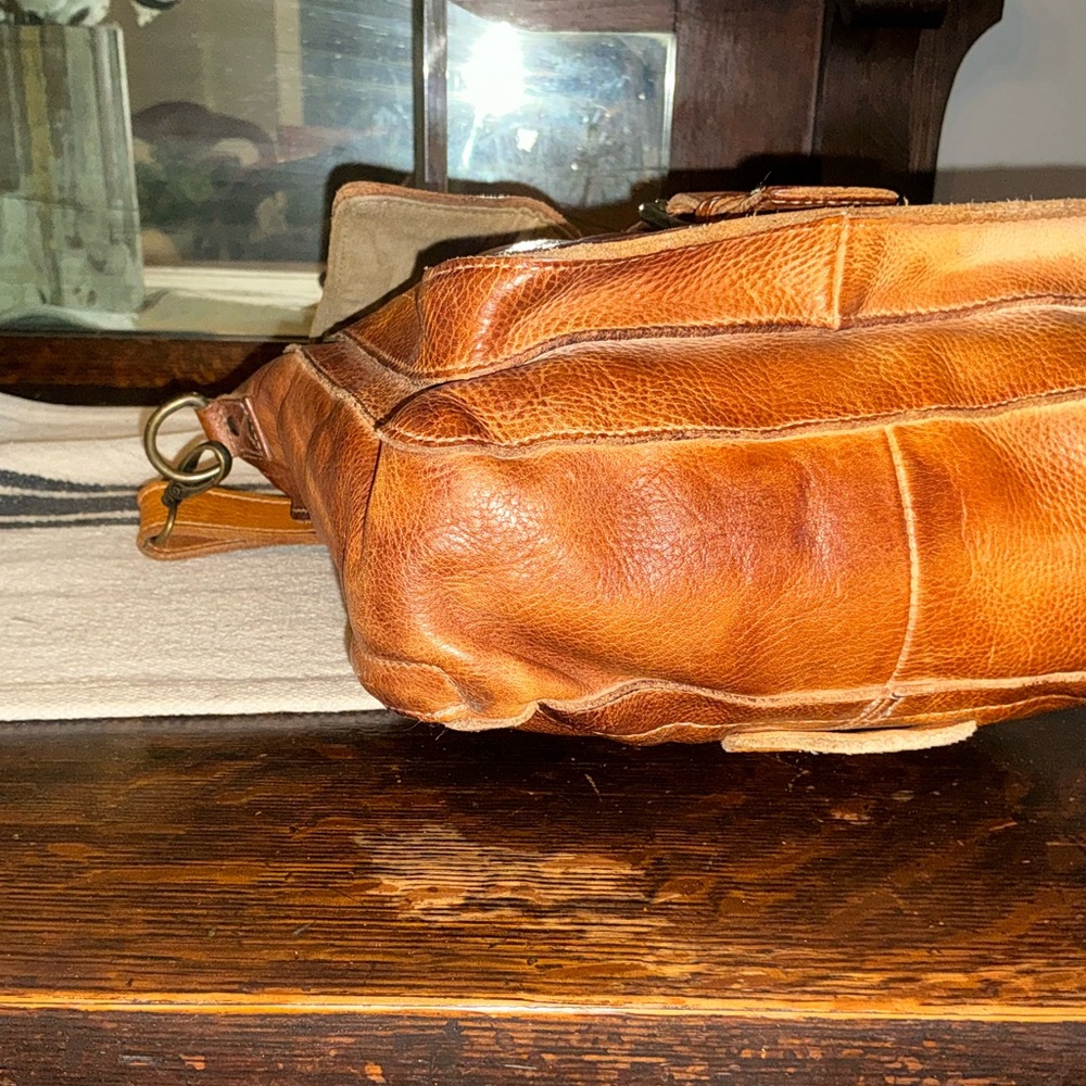 Bed Stu Leather AINHOA Crossbody Bag LTC CAFE LATTE TD Retail $275 - Picture 8 of 13